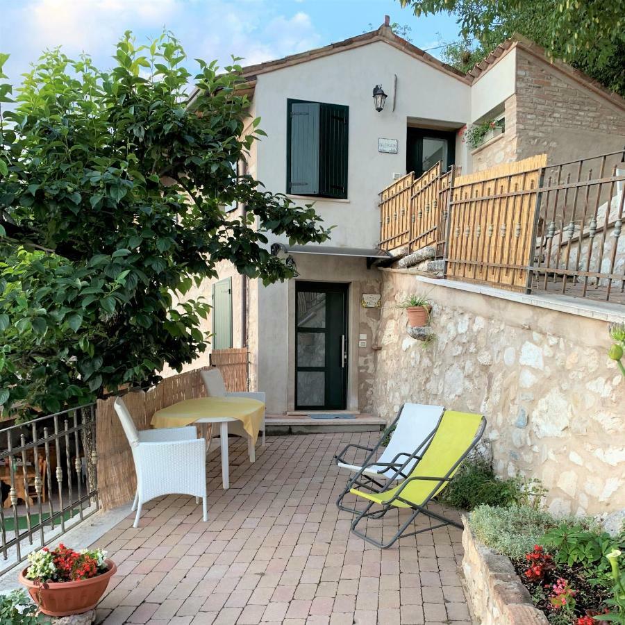 La Casa Nel Bosco Apartment มัลเชซิเน ภายนอก รูปภาพ